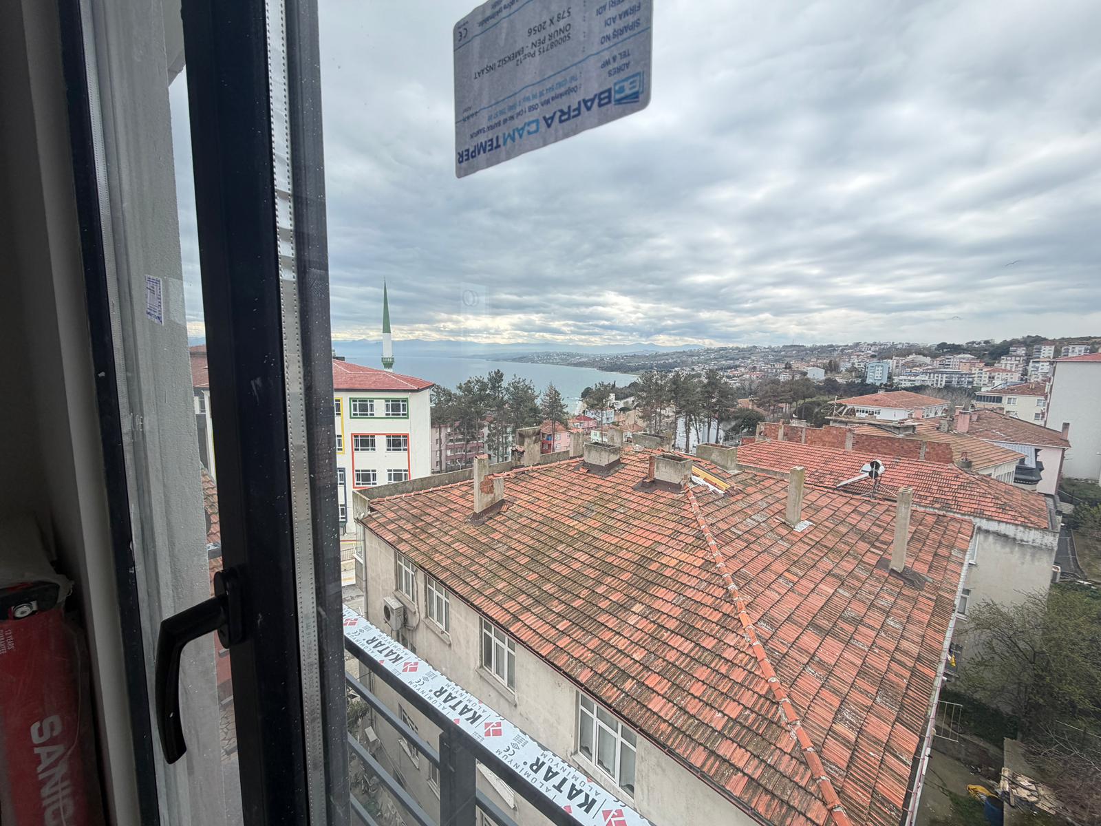 ANA YOLA YAKIN GELİNCİK MAHALLESİNDE KİRALIK 2+1 SIFIR DAİRE